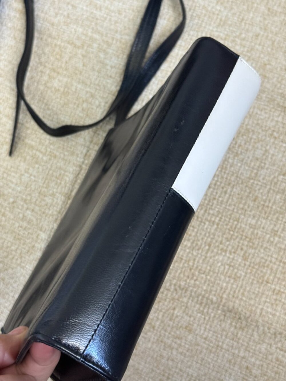 Bruno Magli crossbody bag Vintage women's white/black leather made in Italy - Picture 9 of 9